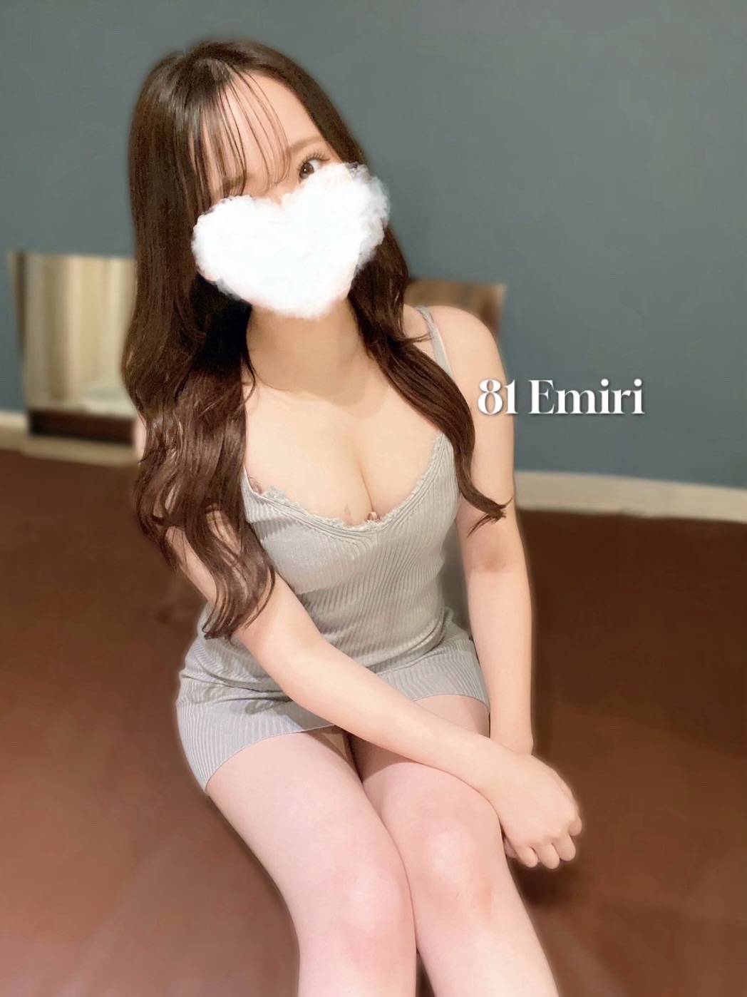 81-eighty one-（エイティーワン） えみり