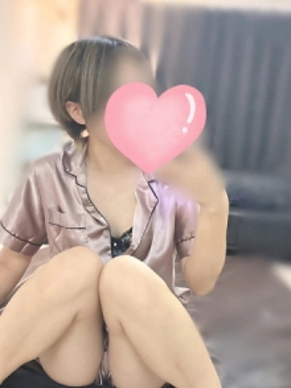 ミセス暁 伏見店|坂口 さくや