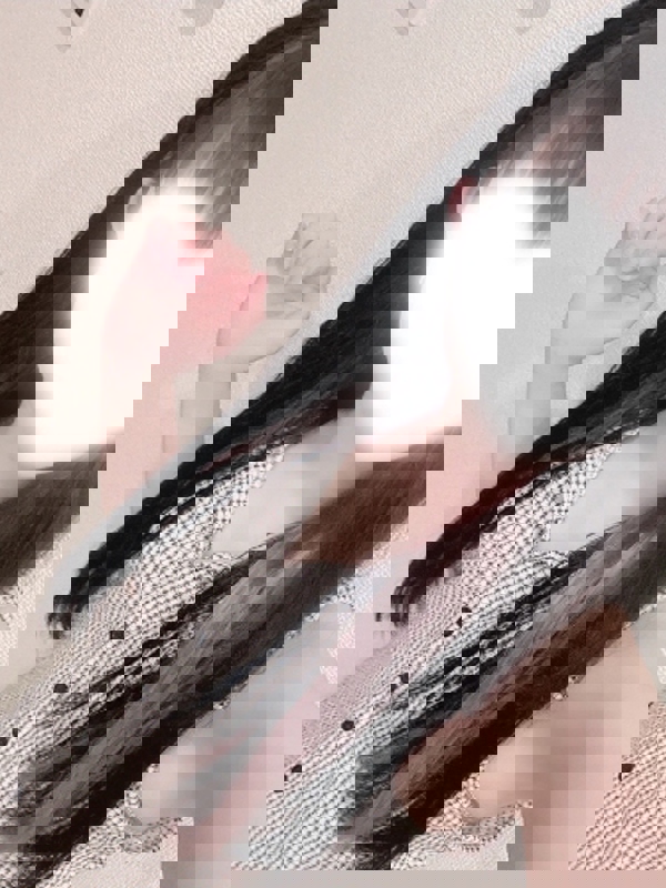 秘書の薫り|金山　める