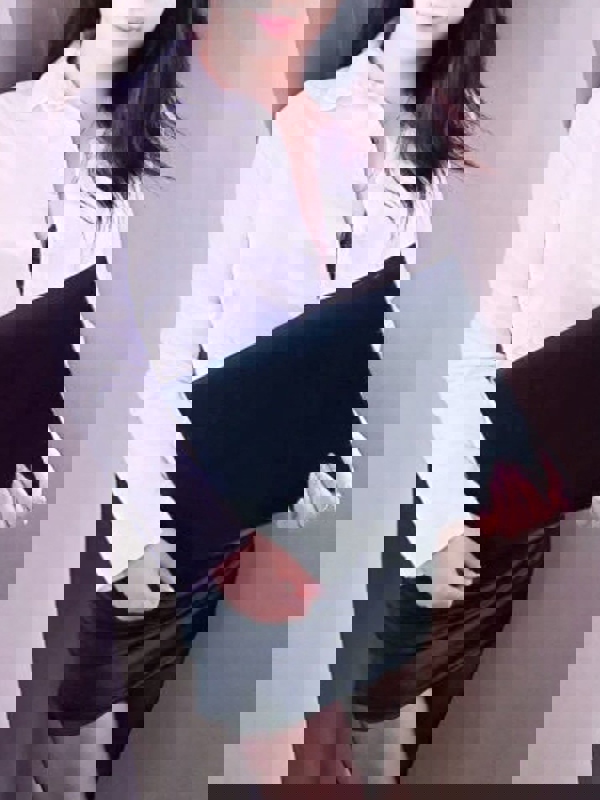 秘書の薫り|三島　はづき