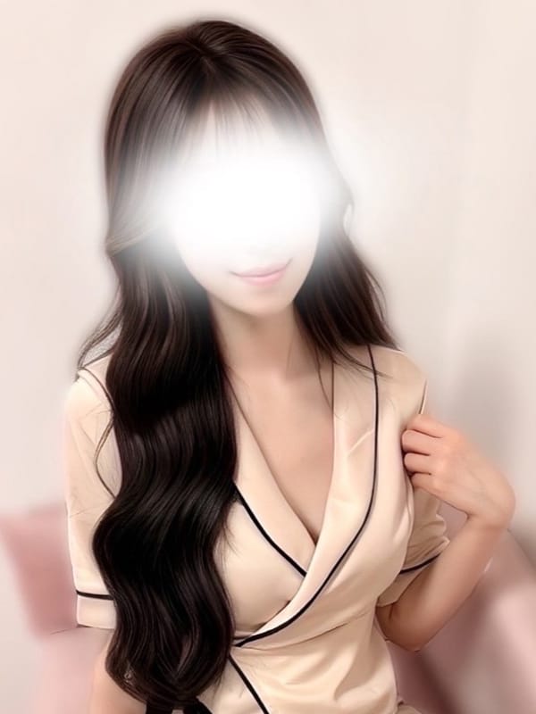 LUXENTIQUEラグザンティーク|四ツ葉なな