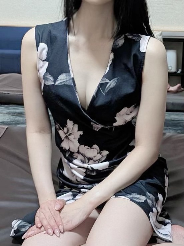 Mrs.Flower Spa 名古屋(金山ルーム)|泉～イズミ～