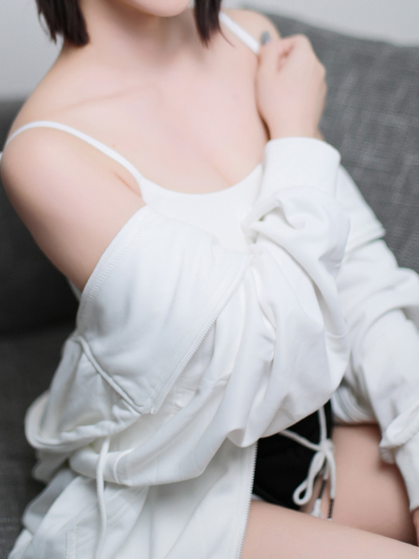 Amoureux（アムアージュ）|白石 ゆき