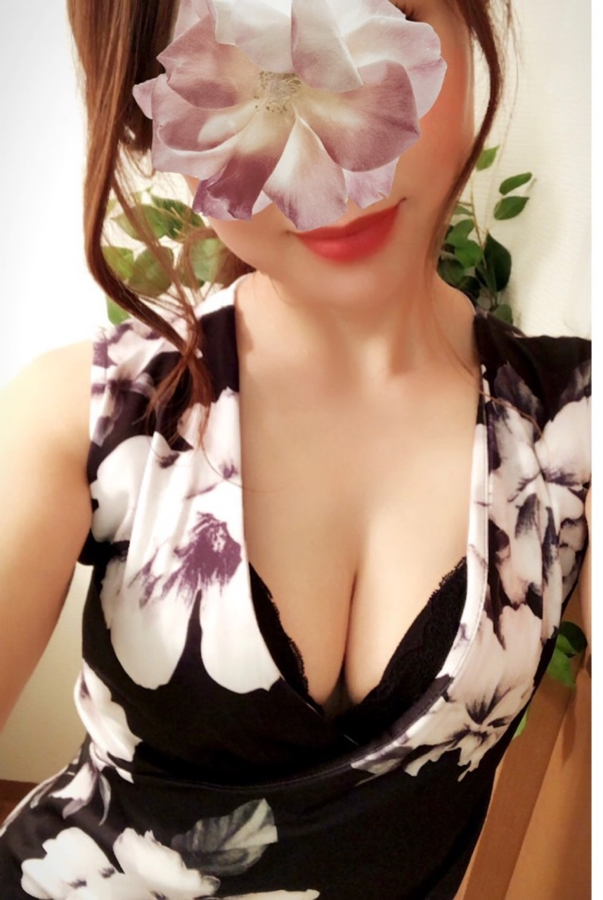 Rafeel〜ラフィール一宮店|ゆり