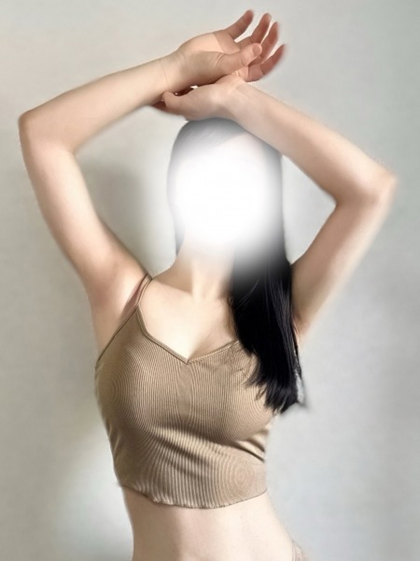 THREE〜スリー|ひとみ