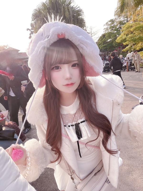 Amoureux（アムアージュ）|苺もえ