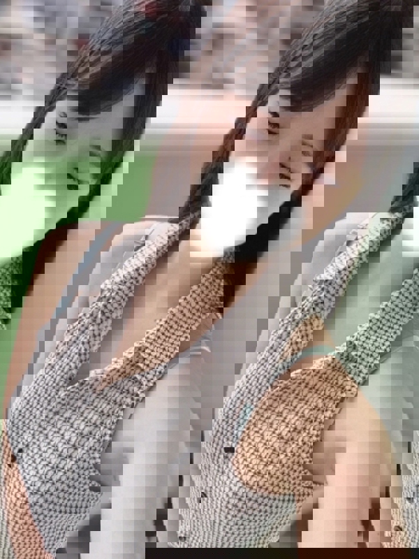 秘書の薫り|綾瀬　くるみ