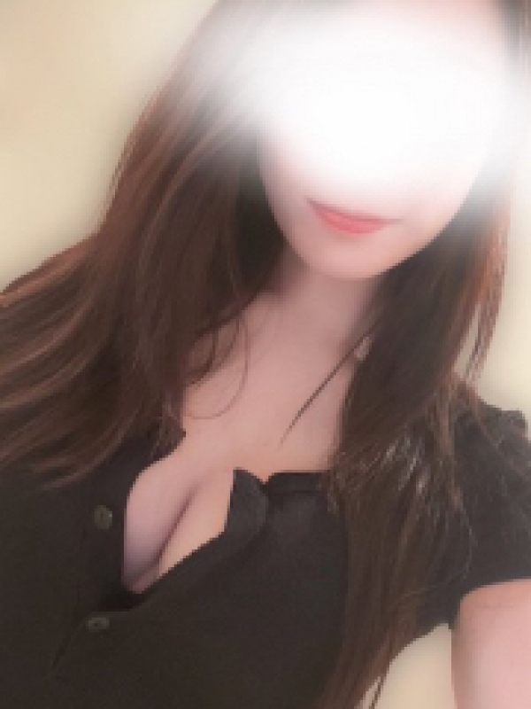 Tiara～ティアラ|椿 れいな