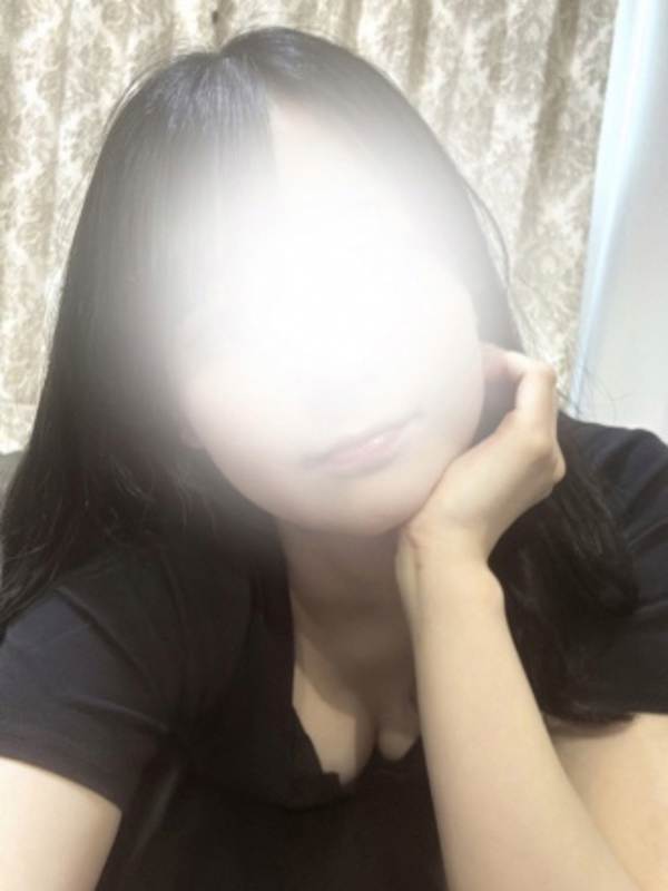 Melia-メリア|れな