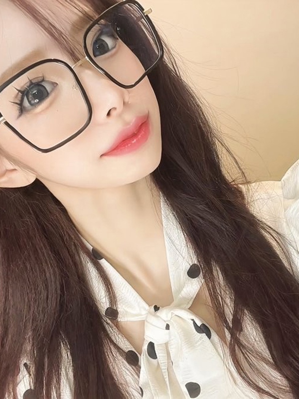 Amoureux（アムアージュ）