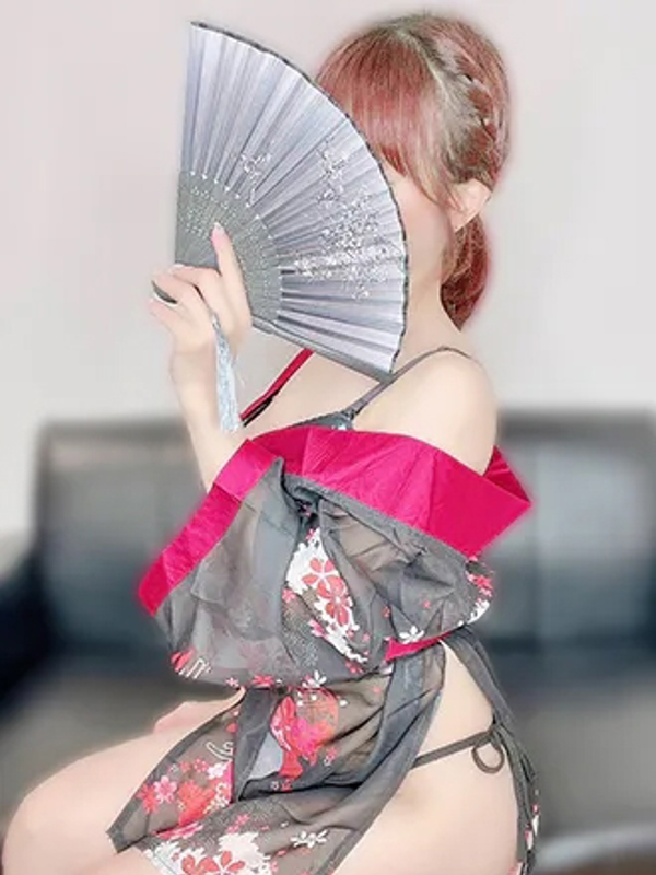 月詠 栄　ツクヨミ