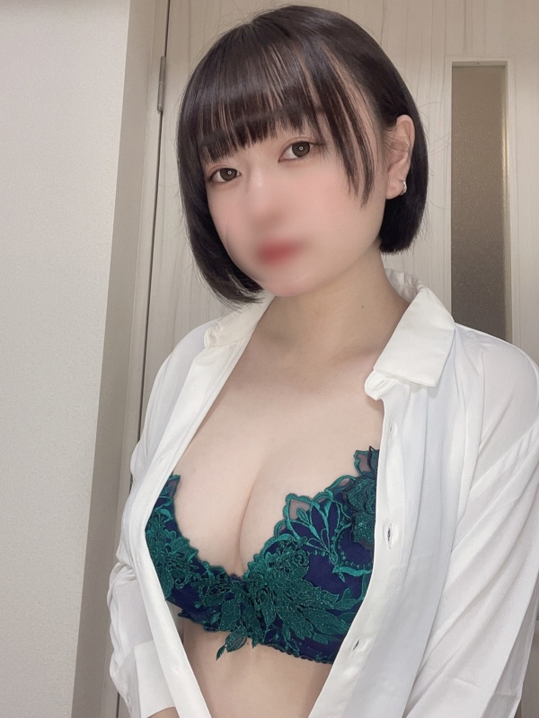 Amoureux（アムアージュ）