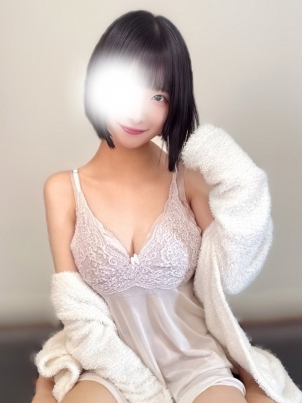 THREE〜スリー|せりな