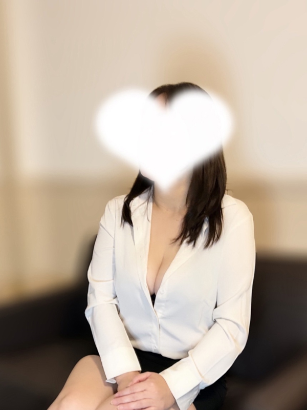 裏妻SPA　栄ルーム|あかね