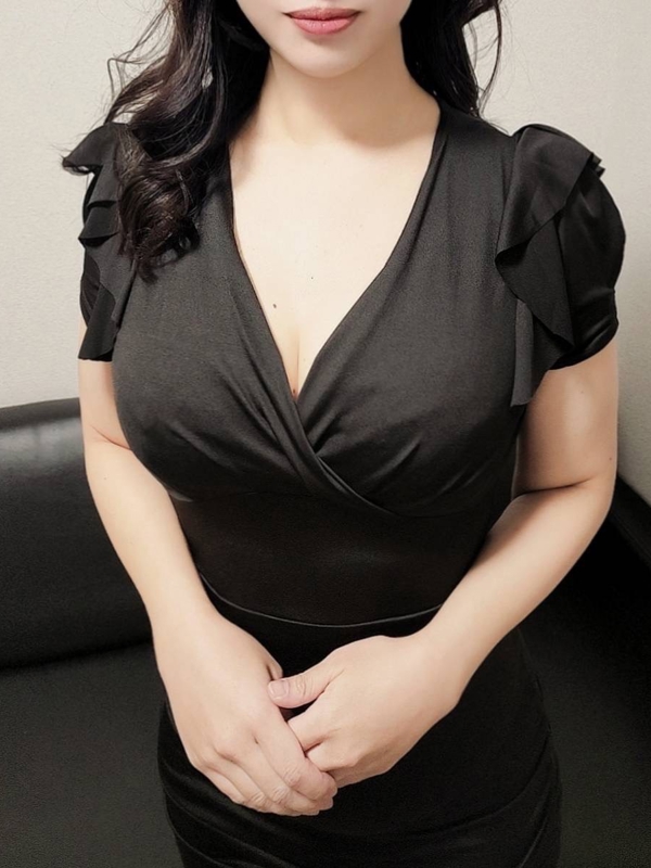 癒し手  金山ルーム|青木 / アオキ