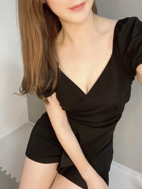 Tight&Flare～タイト&フレア|莉奈