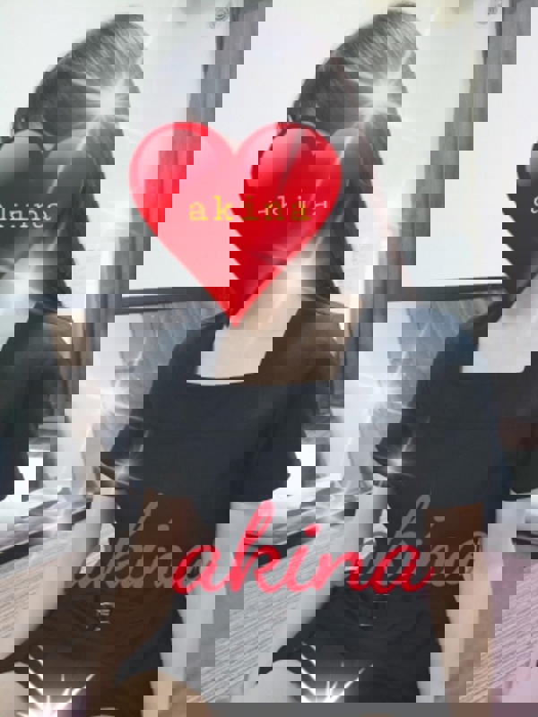 LUXURYSALON VISAGE〜ラグジュアリーサロンヴィサージュ|あきな20代後半