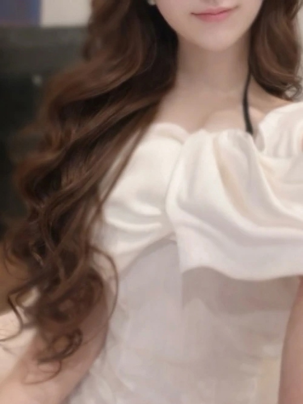 ラグジ名古屋-久屋ルーム|AKANE