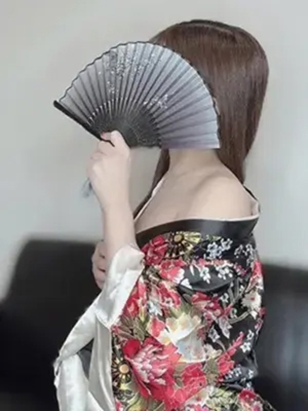 月詠 栄　ツクヨミ