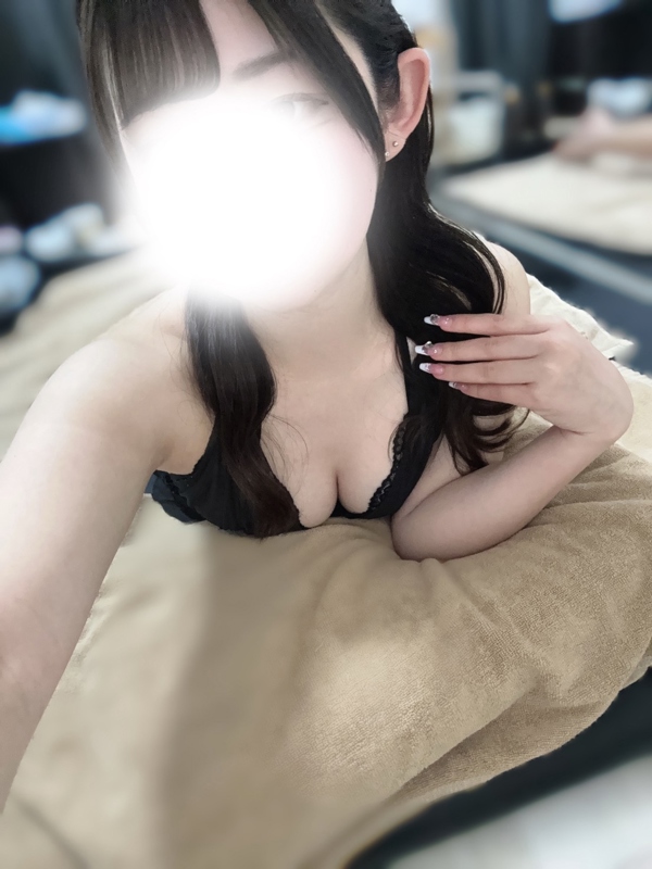 Amoureux（アムアージュ）|宮白ねね