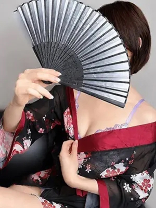 月詠 栄　ツクヨミ|こはく