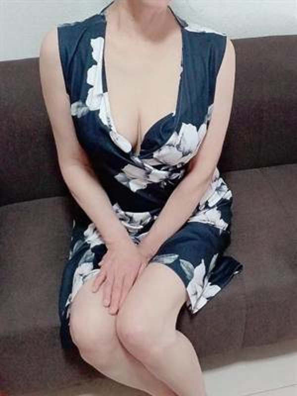 Mrs.Flower Spa 名古屋(金山ルーム)|希島～キジマ～