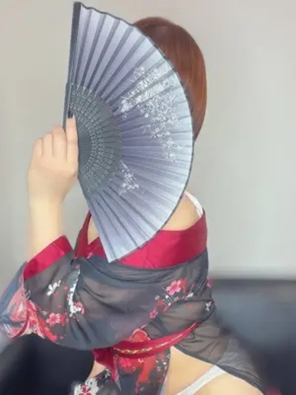 月詠 栄　ツクヨミ
