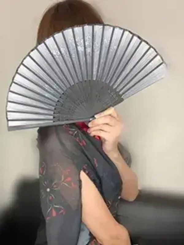 月詠 栄　ツクヨミ