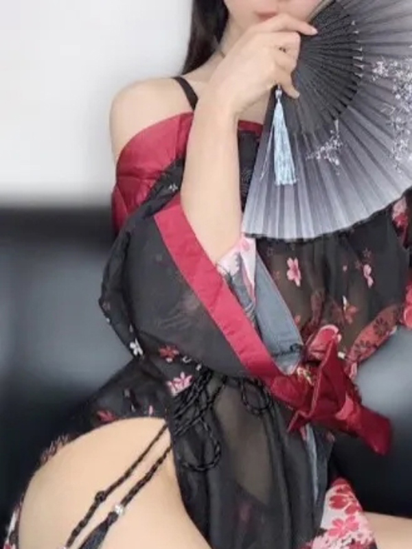 月詠 栄　ツクヨミ