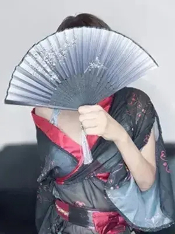 月詠 栄　ツクヨミ|かなこ